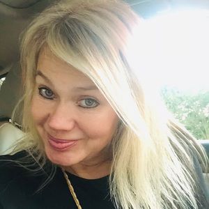 Meet your Posher, Stacey